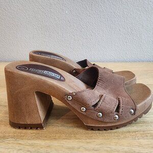 The Leather Collection Shoes Womens Size 5 Wood Platform Clogs Studded Italy